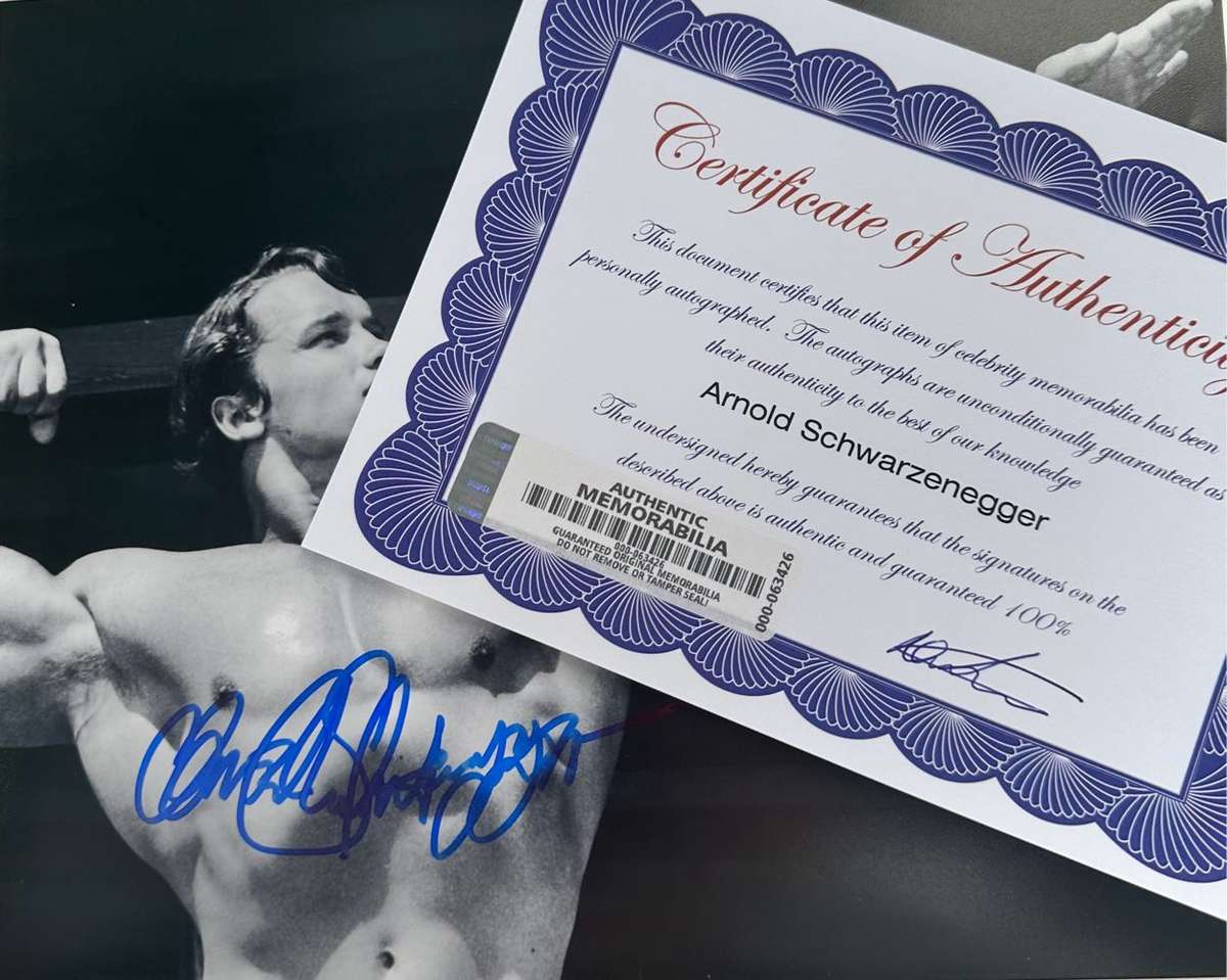 AUTHENTIC AUTOGRAPH BY ARNOLD SCHWARZENEGGER - WITH COA