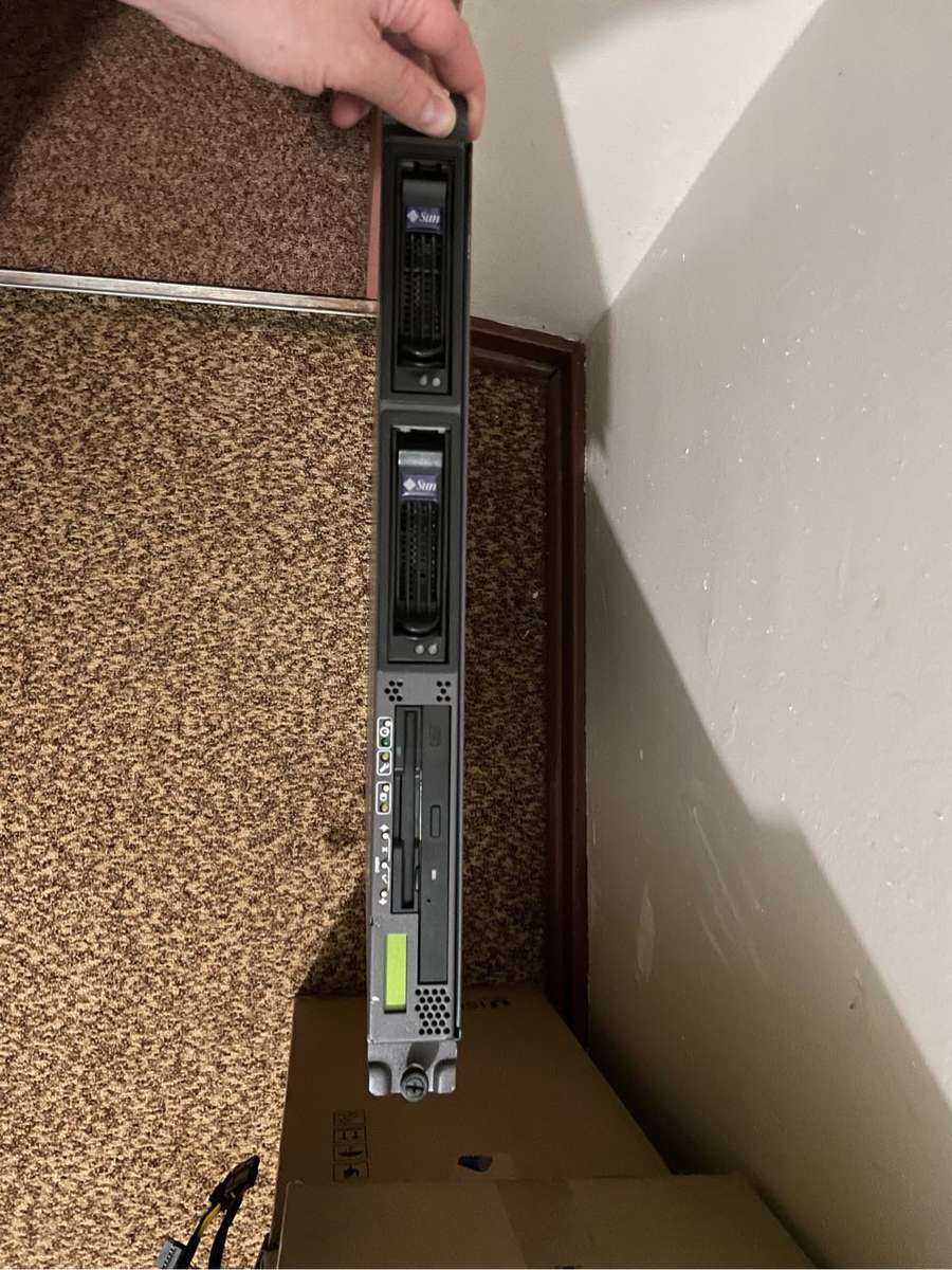 Sunfire V20z 1U AMD Opteron Server