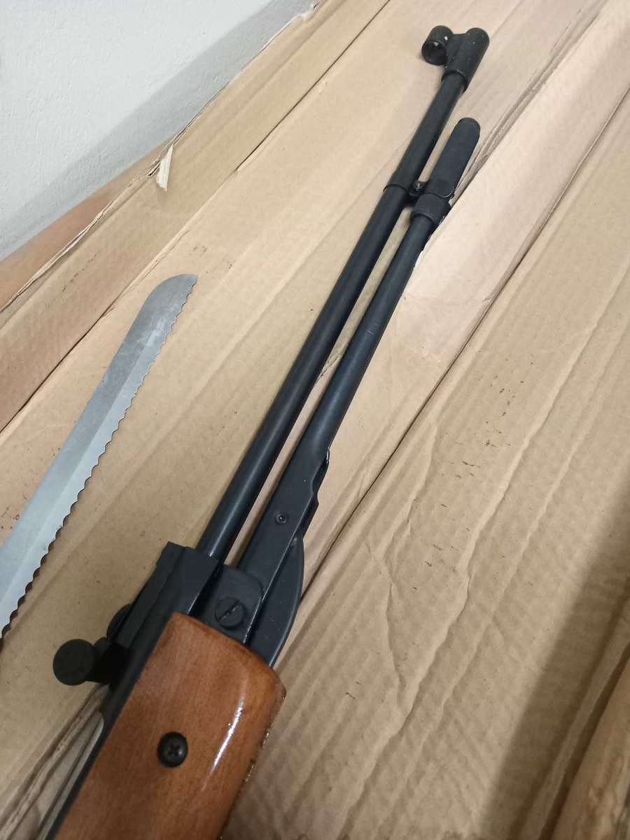 Pellet gun underlever 4.5mm