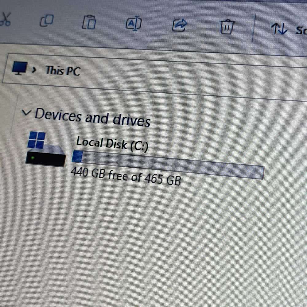 i3 8th generation LENOVO° IdeaPad 330. 8GB ram