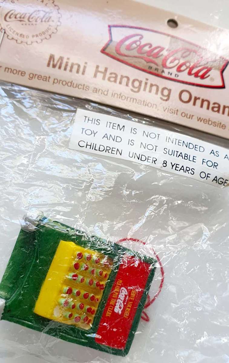 VINTAGE COCA COLA LOT - MINT CONDITION