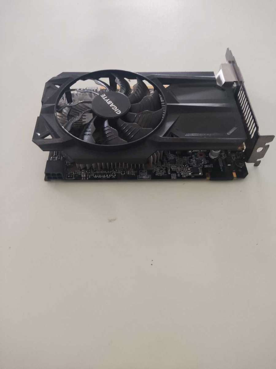 Gigabyte Geforce GTX950 2GB GDDR5 Graphics card**HDMi**6 Pin PCIE power needed