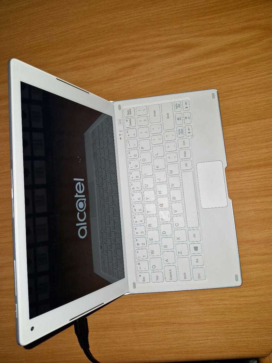 Alcatel Plus 10 2-in-1 Tablet