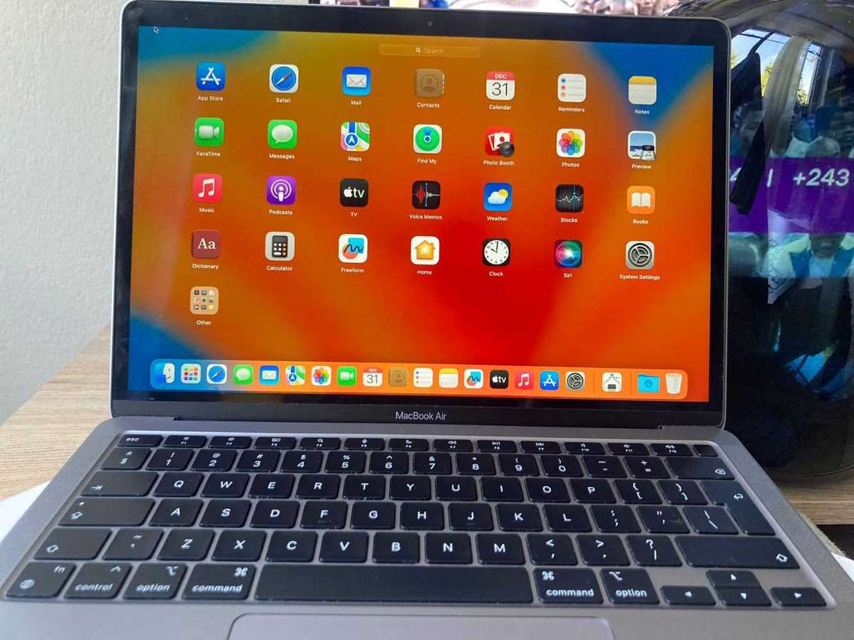 2020 Apple Macbook Air M1 Chip 8GB RAM unified Memory 256GB SSD Storage Space Grey