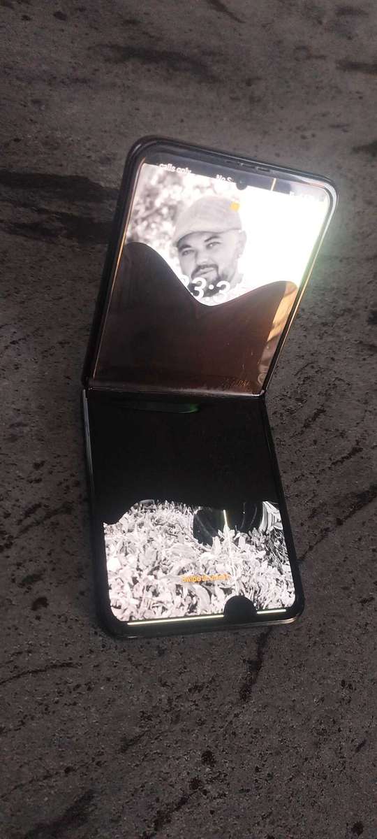 Samsung Cellphones (Lot)