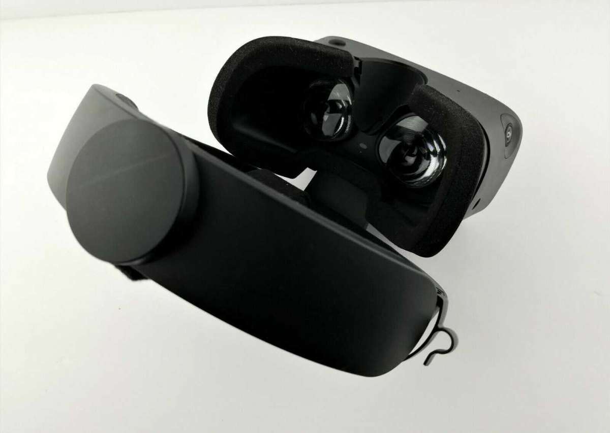 Oculus Rift S PC-Powered VR Gaming Headset