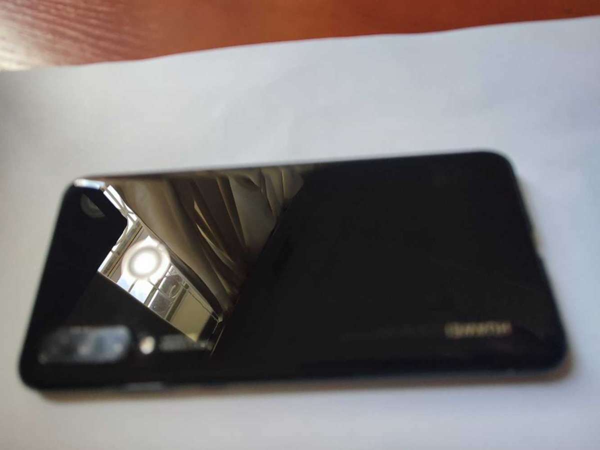 Huawei P30 Lite. 128GB 4GB Ram. Dual sim