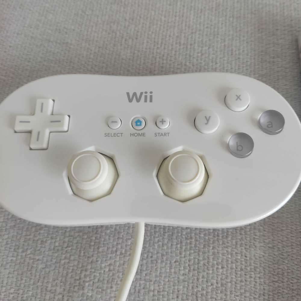 Nintendo Wii Classic Controller