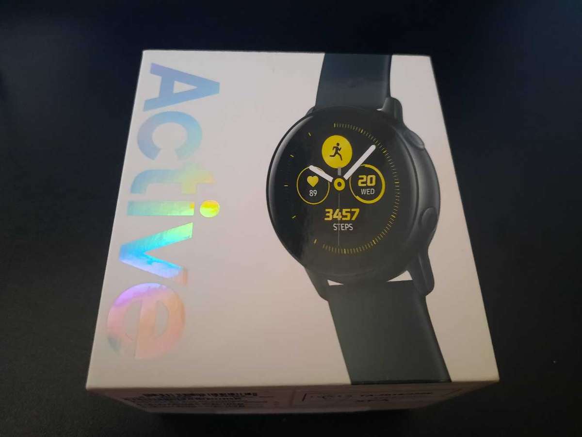 Samsung Galaxy Active Watch in EXCELLENT condition (SM R500)