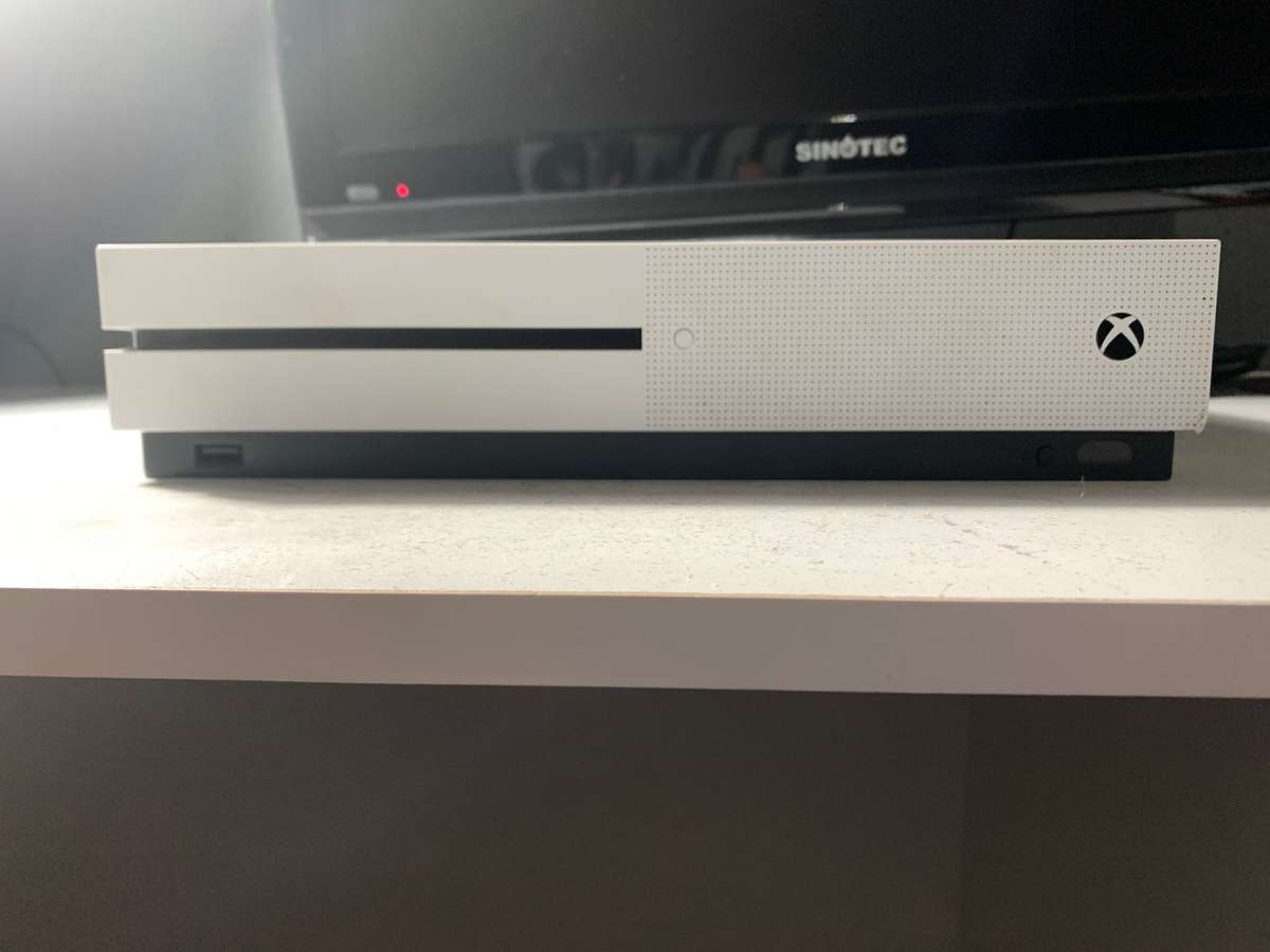 Xbox One S (PLEASE READ)