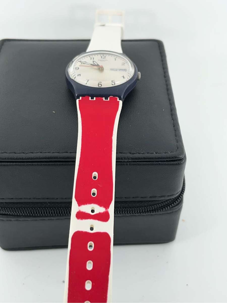 Swatch mid size wrist watch