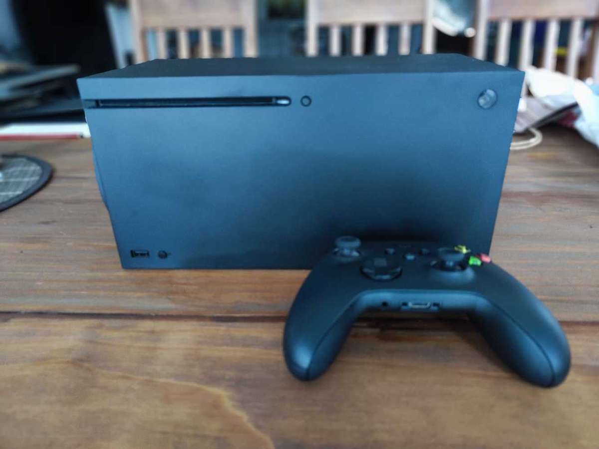 Xbox Series X + 2TB SSHD + Cyberpunk