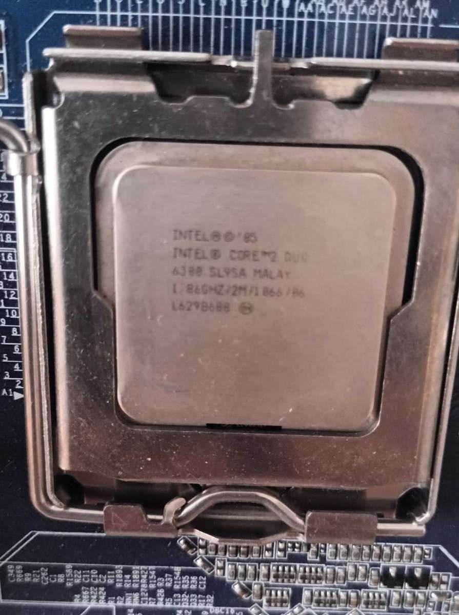 GIGABYTE GA-945GCMX-S2 (rev. 6.6) Motherboard with CPU(PLEASE READ!!!)