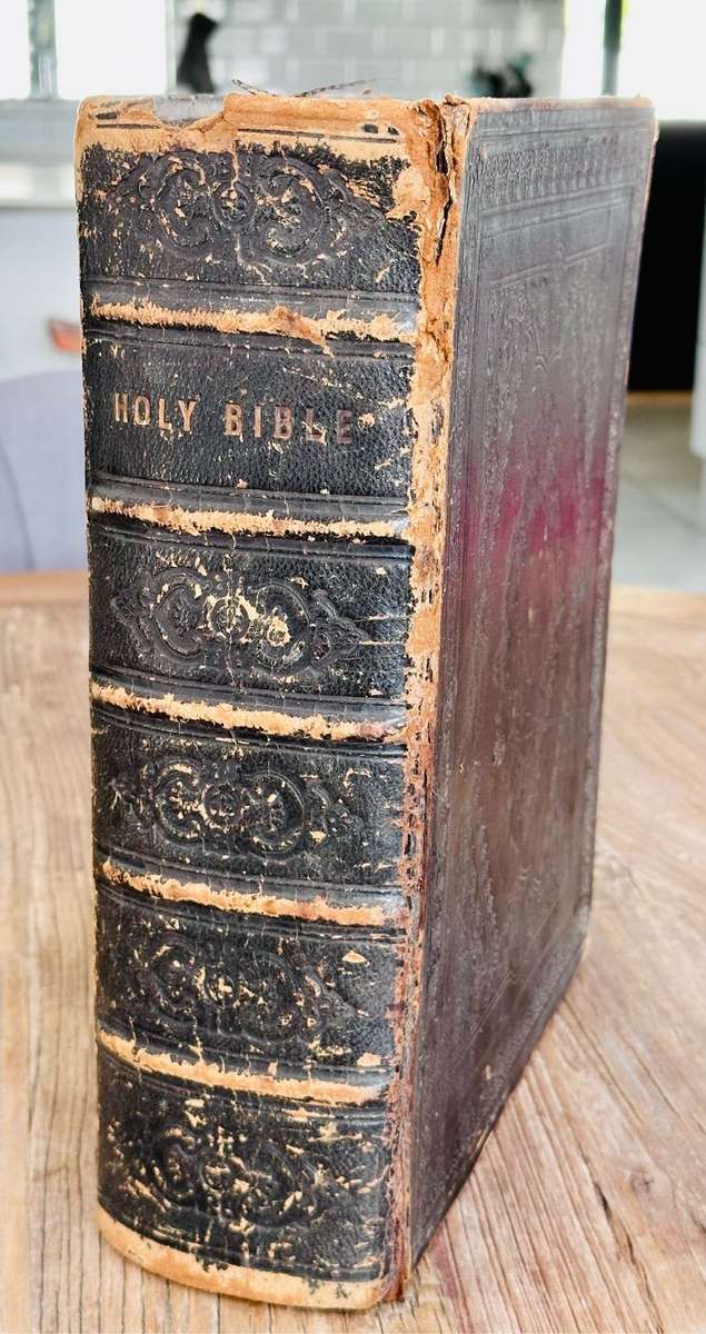 Antiquarian Holy Bible 1856 (Large & Heavy)