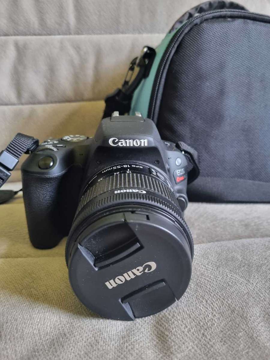 Canon EOS  Rebel SL2/200D