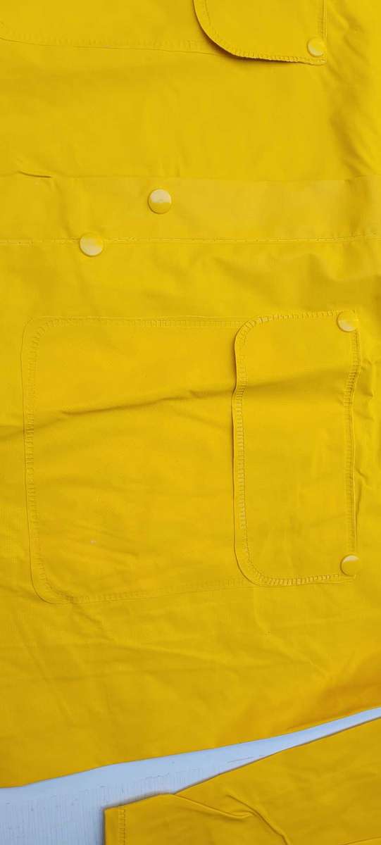 XL High Quality Zip & Buttons 2-Piece Rain Coat (Bid Per Piece)