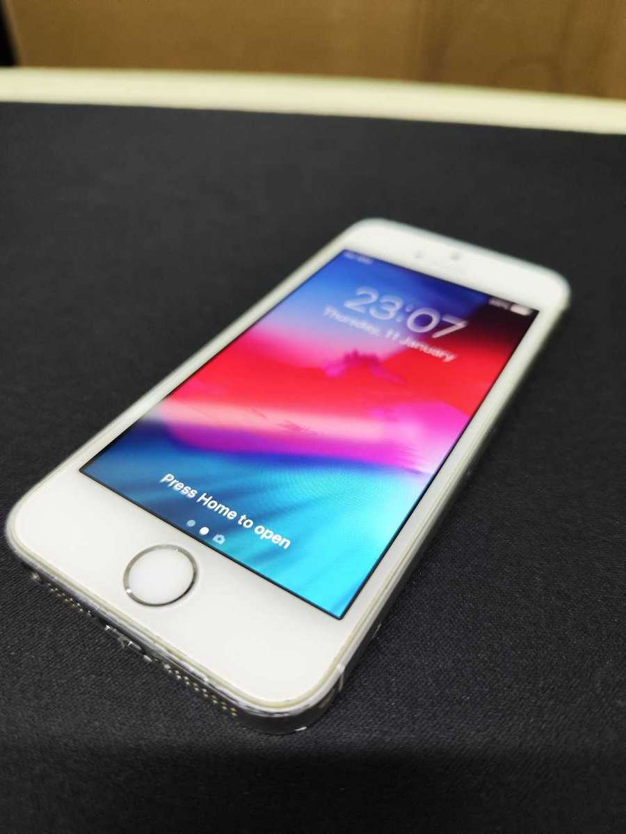 iPhone 5S WHITE 16GB