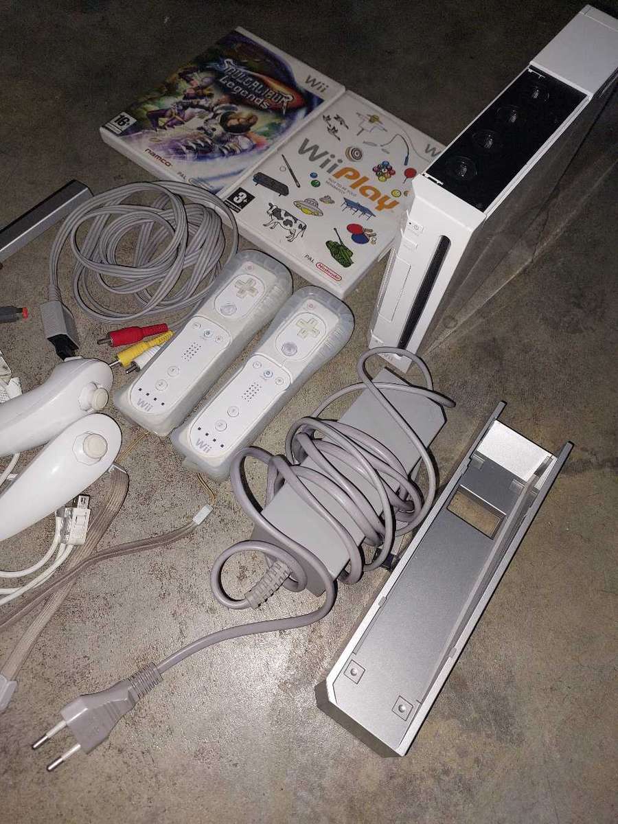 Nintendo Wii Bundle
