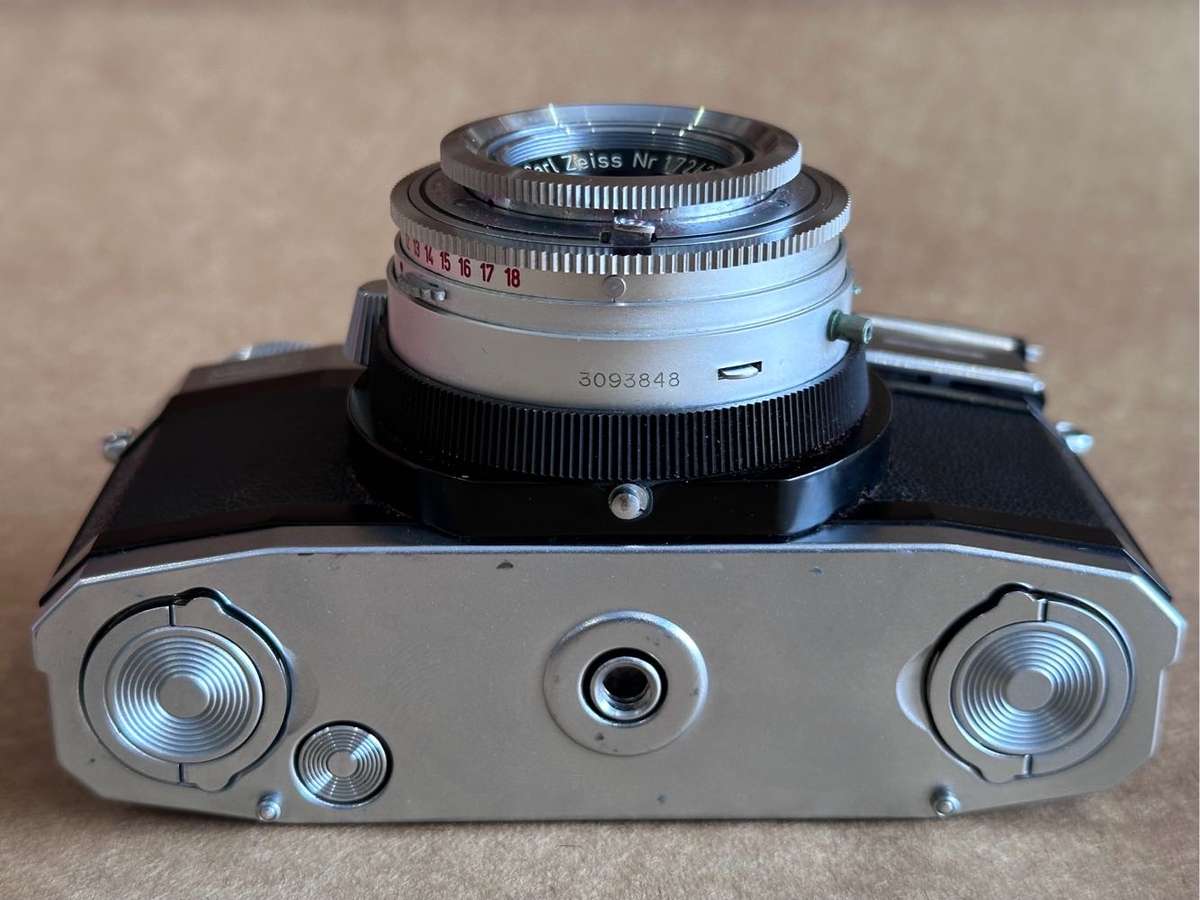 Zeiss Ikon Contaflex Synchro-Compur circa 1950s