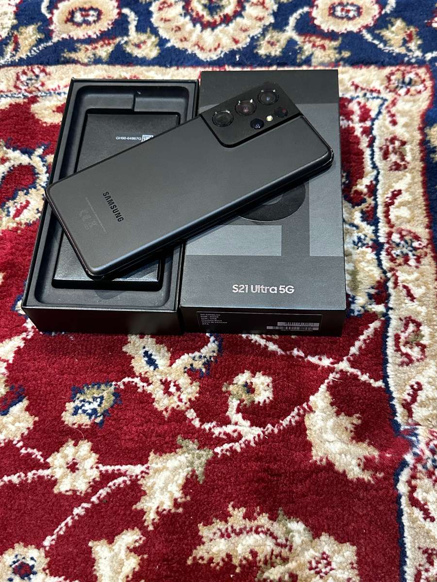 Samsung Galaxy S21 Ultra 256GB Dual Sim with box