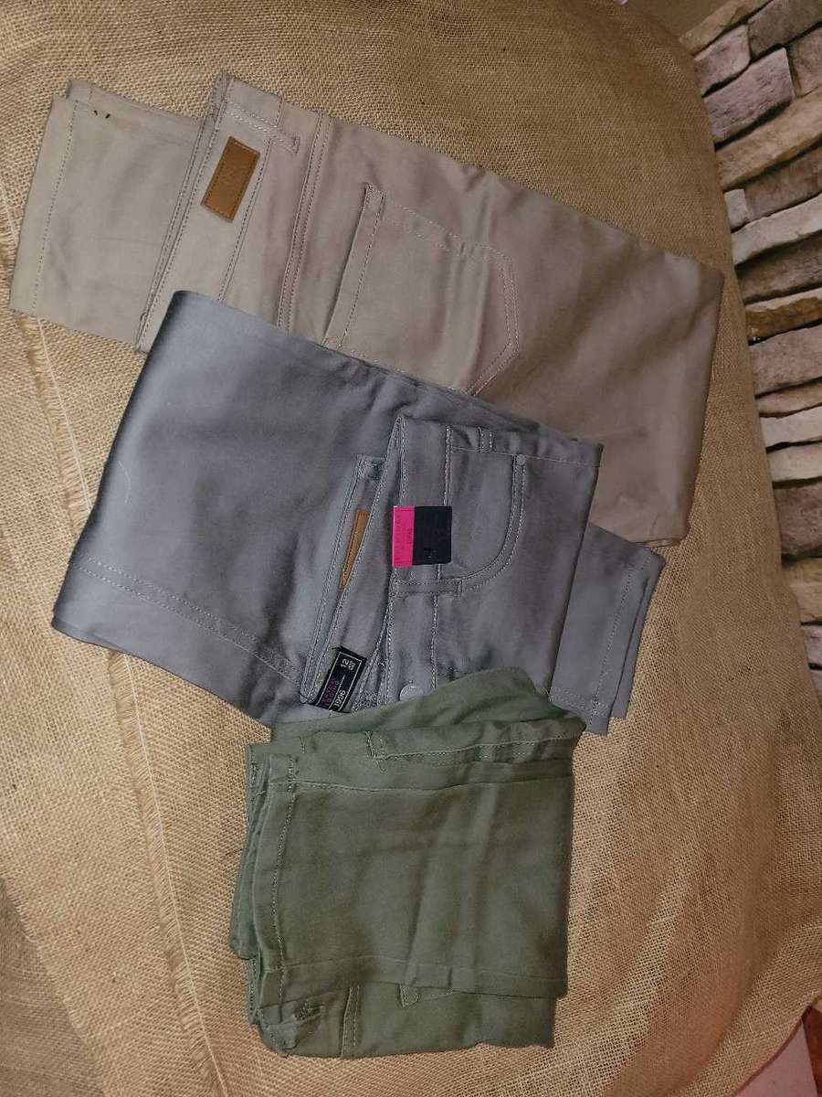 2 pairs of Everyday Jeggings