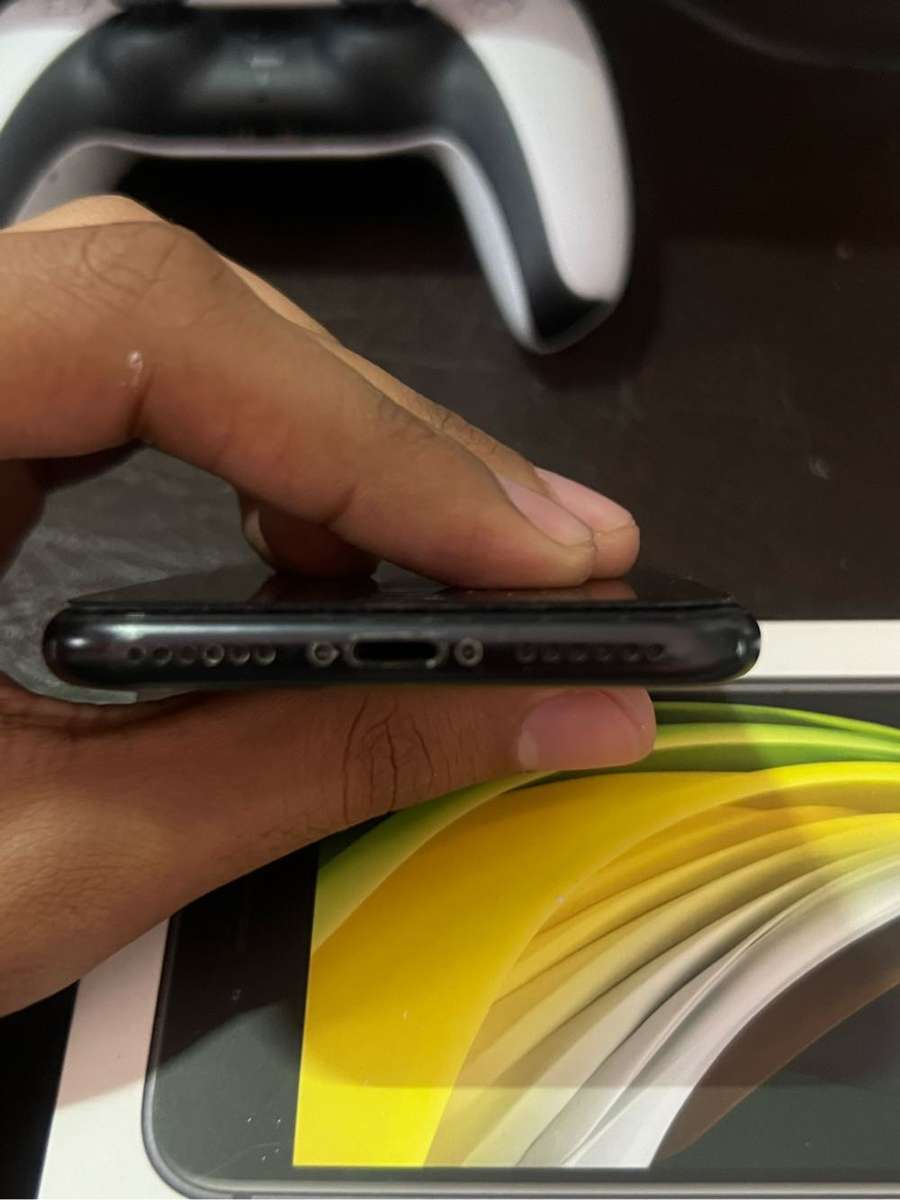 iPhone SE 2020 64g