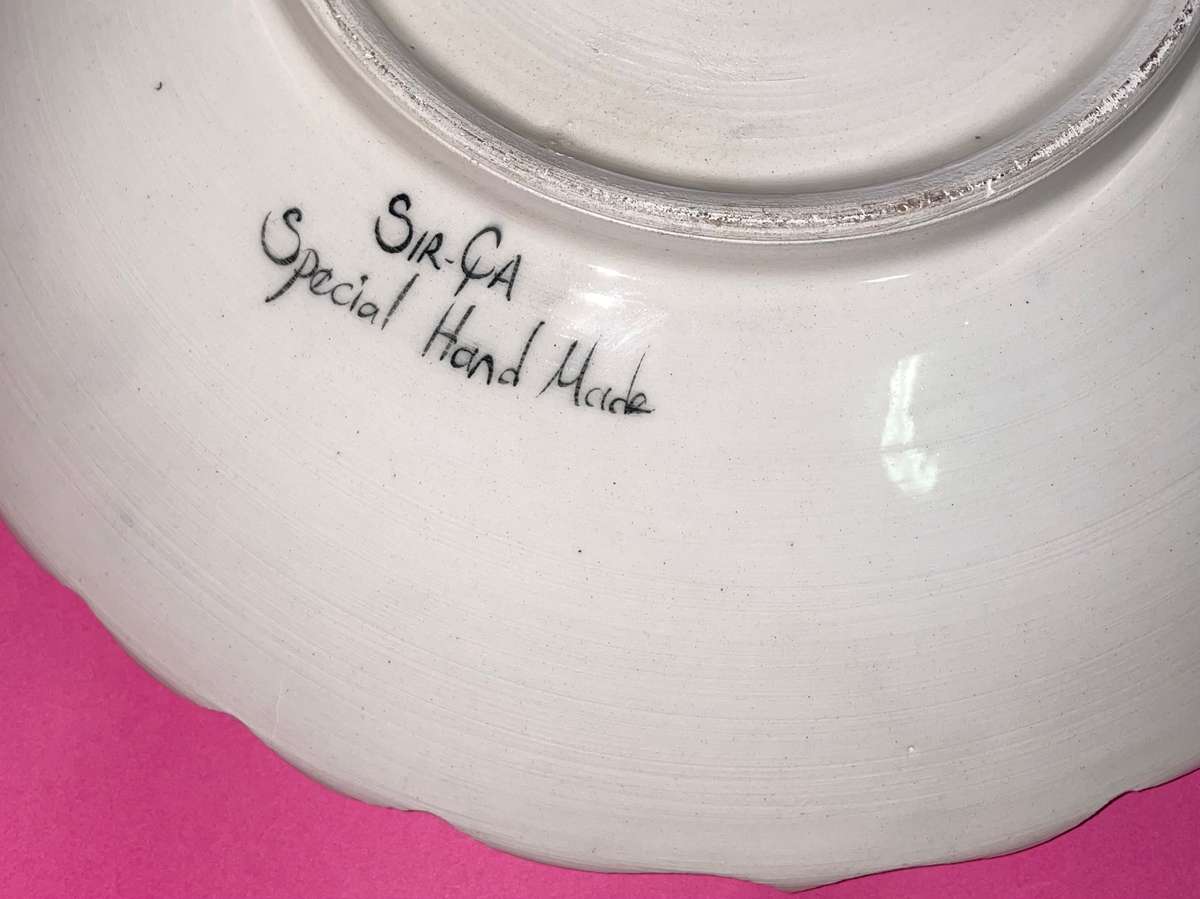 Vintage Sale - Turkish Hand Painted Sir-ca wall plate (A few small chips on rim)