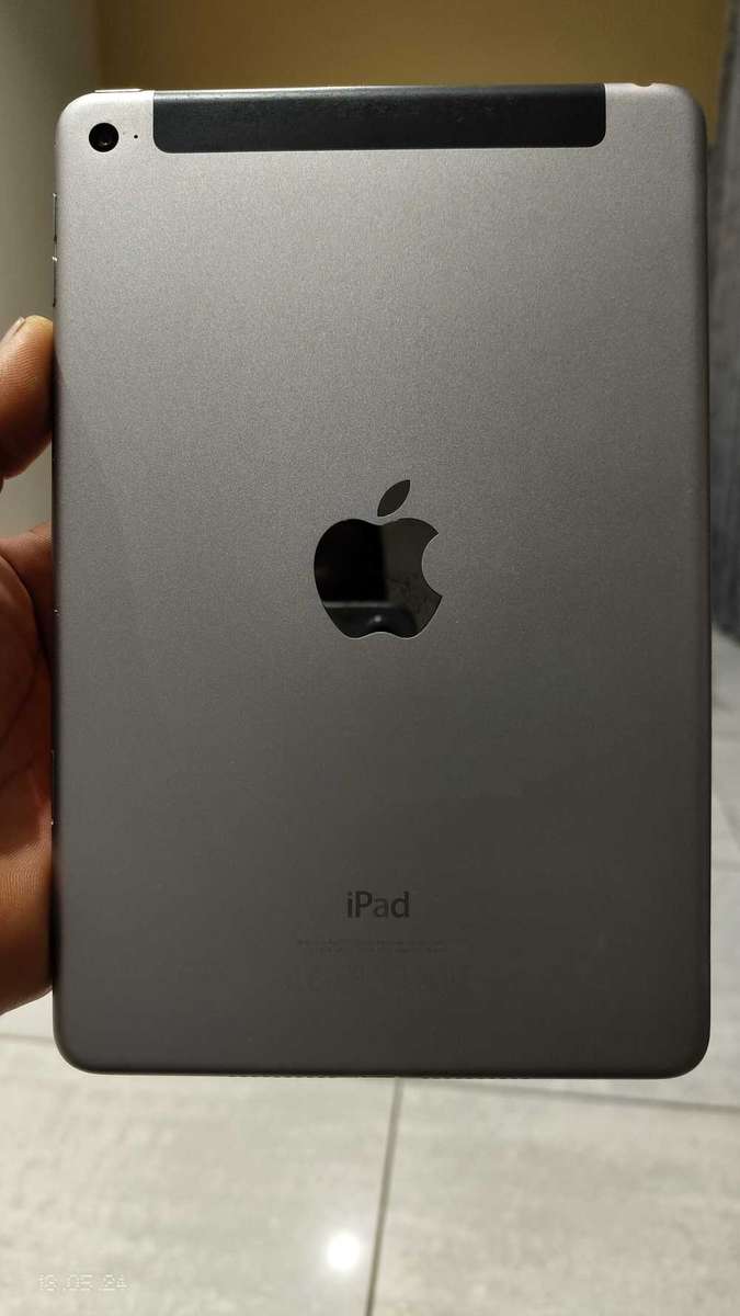 Apple iPad mini 4 16GB cellular + wifi Space grey A1550(Pre Owned)