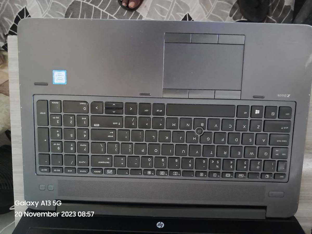 HP Z BOOK 15 G3 core i7 6700HQ 16GB RAM 256GB SSD WORK STATION NOTEBOOK