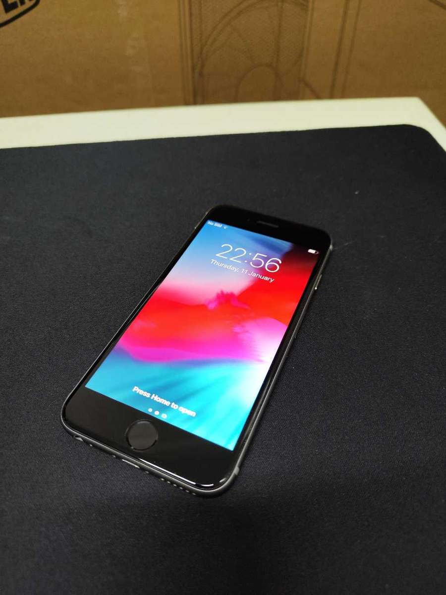 iPhone 6 32GB GREY EXCELLENT CONDITION