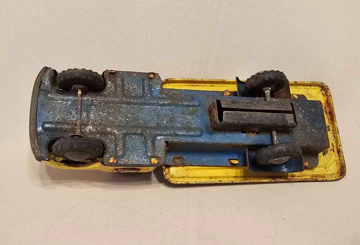 Vintage TIN PLATE Coca Cola Toy Truck