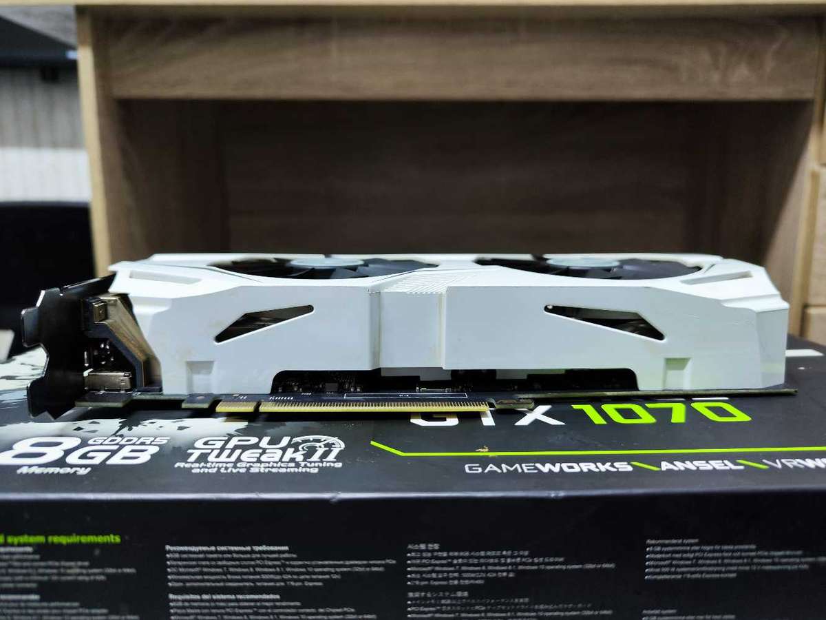 ASUS DUAL GTX 1070 8GB GDDR5