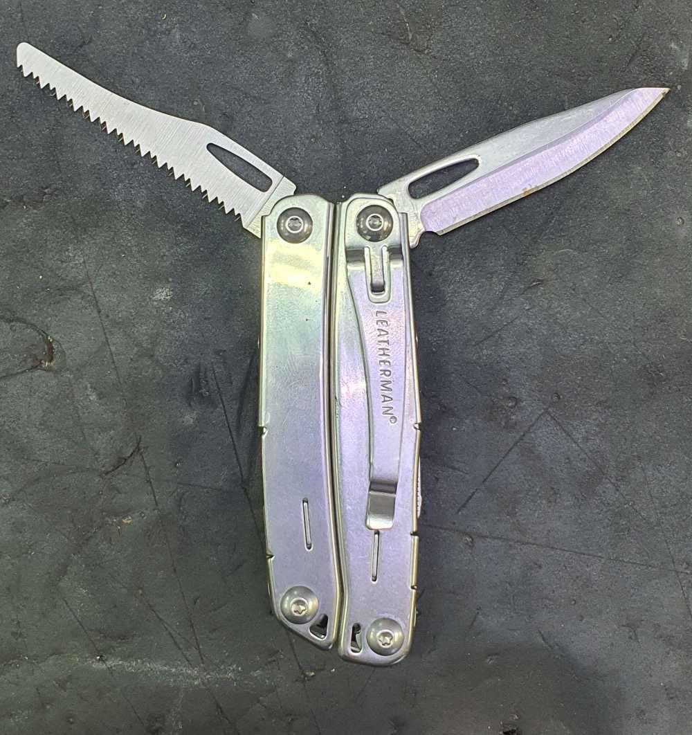 Leatherman side kick