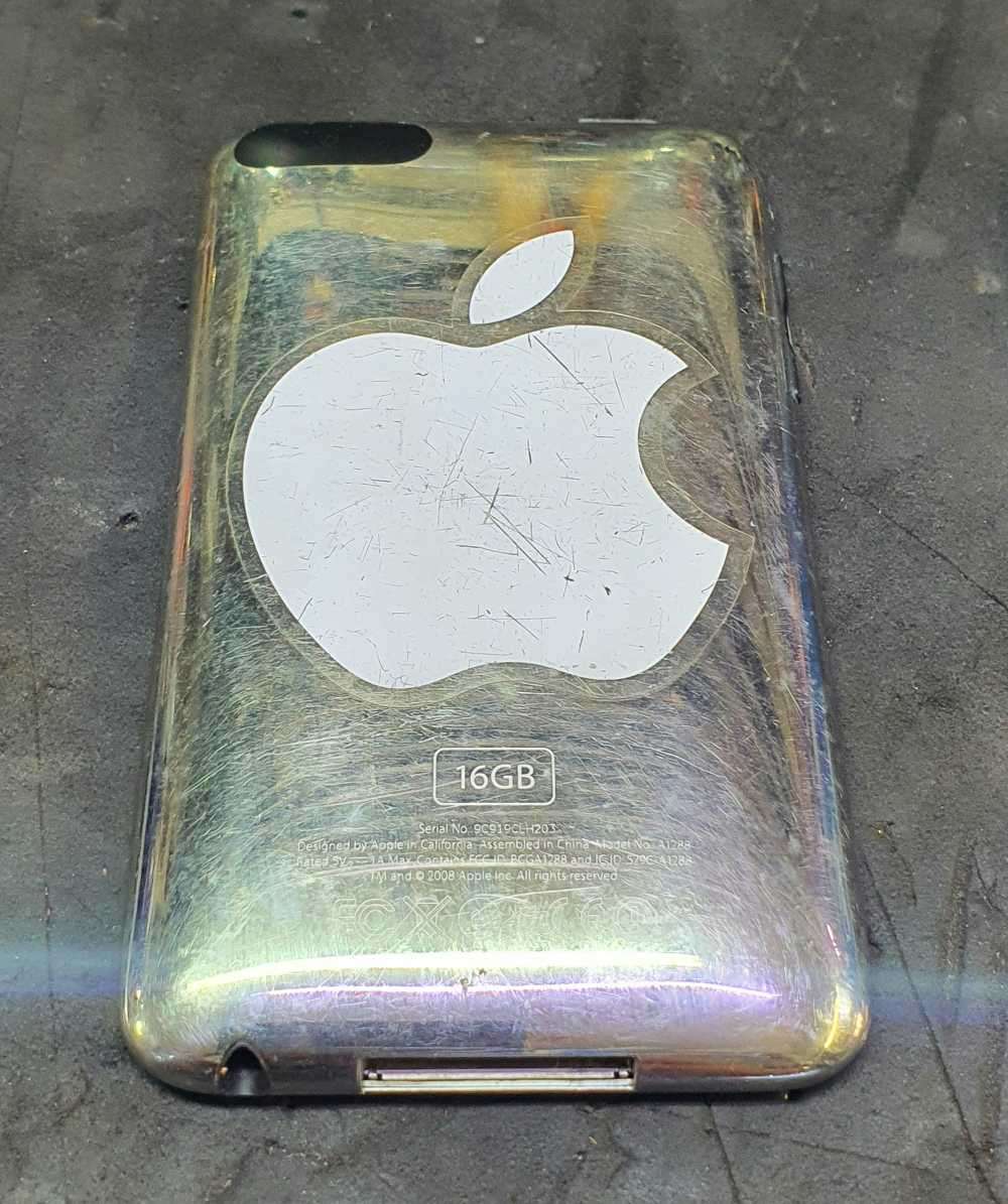 X3 apple iPods and docking station