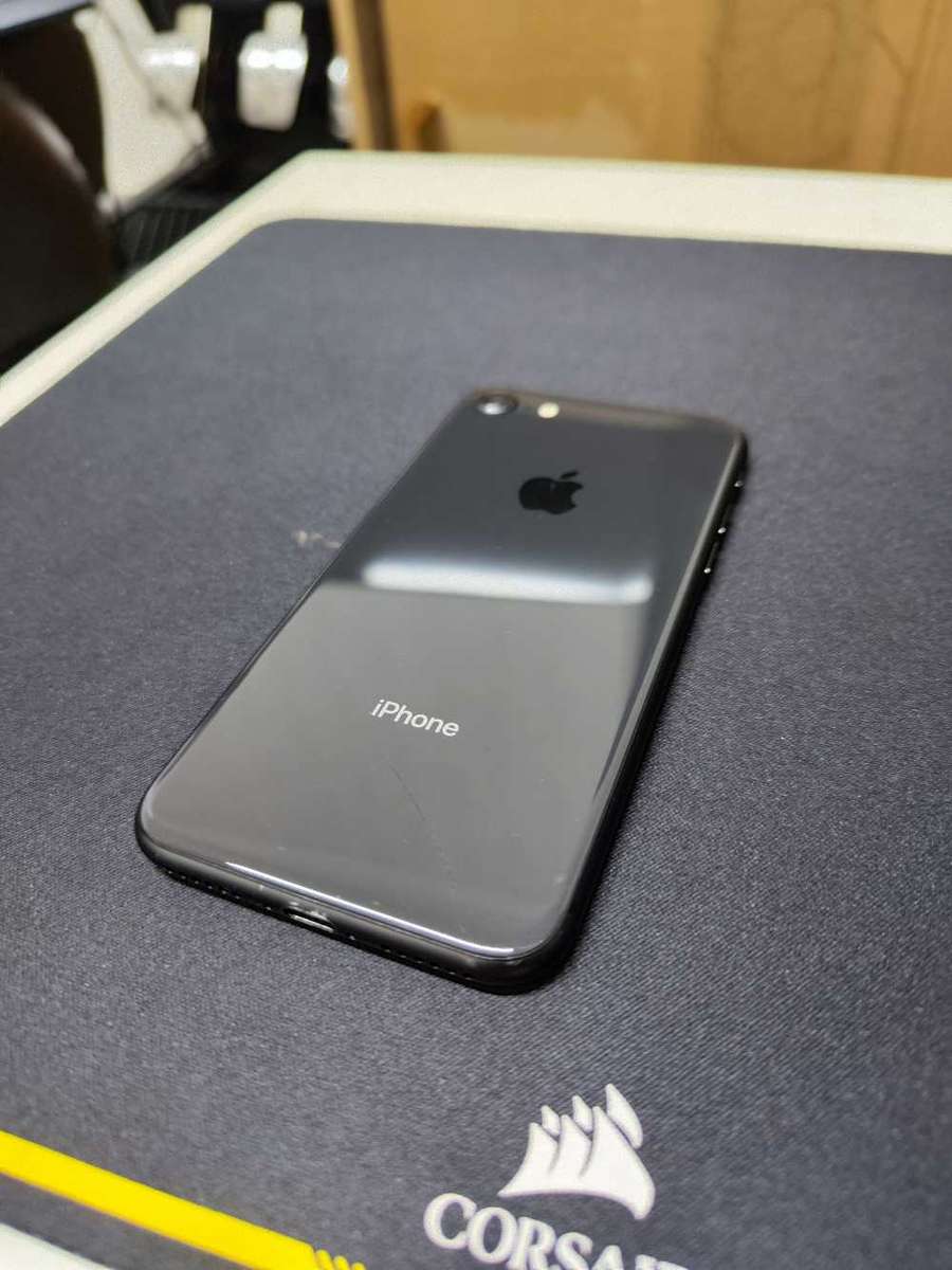 iPhone 8 64GB SPACE GREY 64GB 100% BATTERY HEALTH