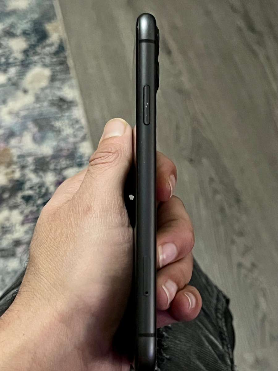 Apple iPhone 11 Please Read