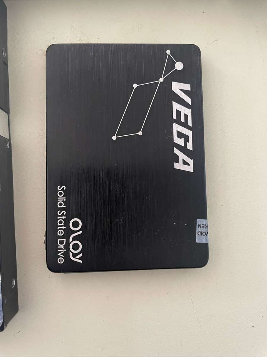 Massive Lot of HDDs**1TBs , 500GBs and even 3TB plus and SSD** Sold for parts or repair