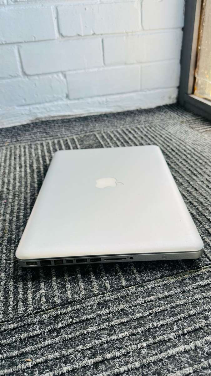 Apple MacBook Pro Core-i5 256GB SSD 4GB RAM 13 inch (2011)
