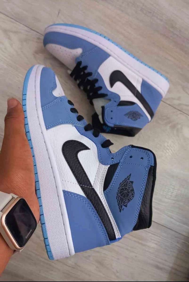 NIke Jordans 1 Retro High