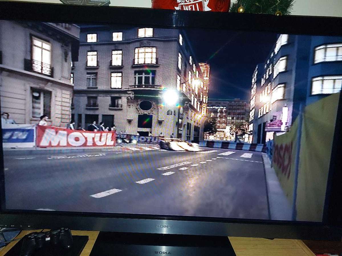 Playstation 2 + x6 Games