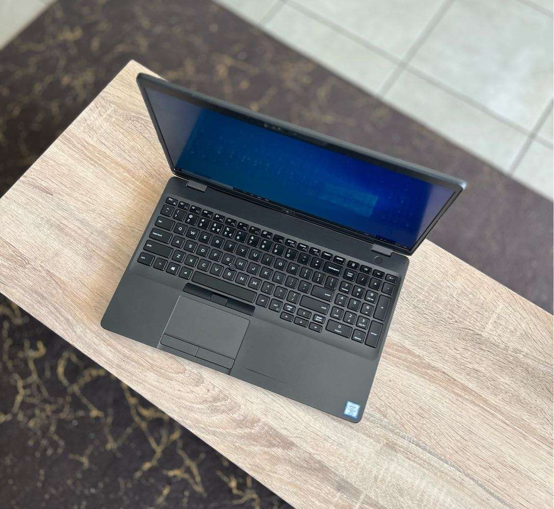 Dell Latitude 5500, Core i7vPro 8th Generation
