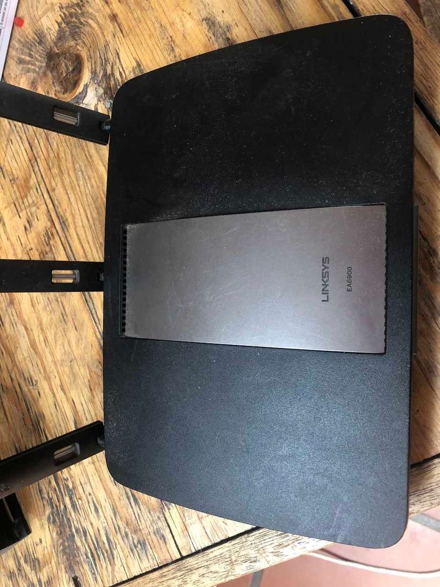 High-end Lynksys Router EA6900