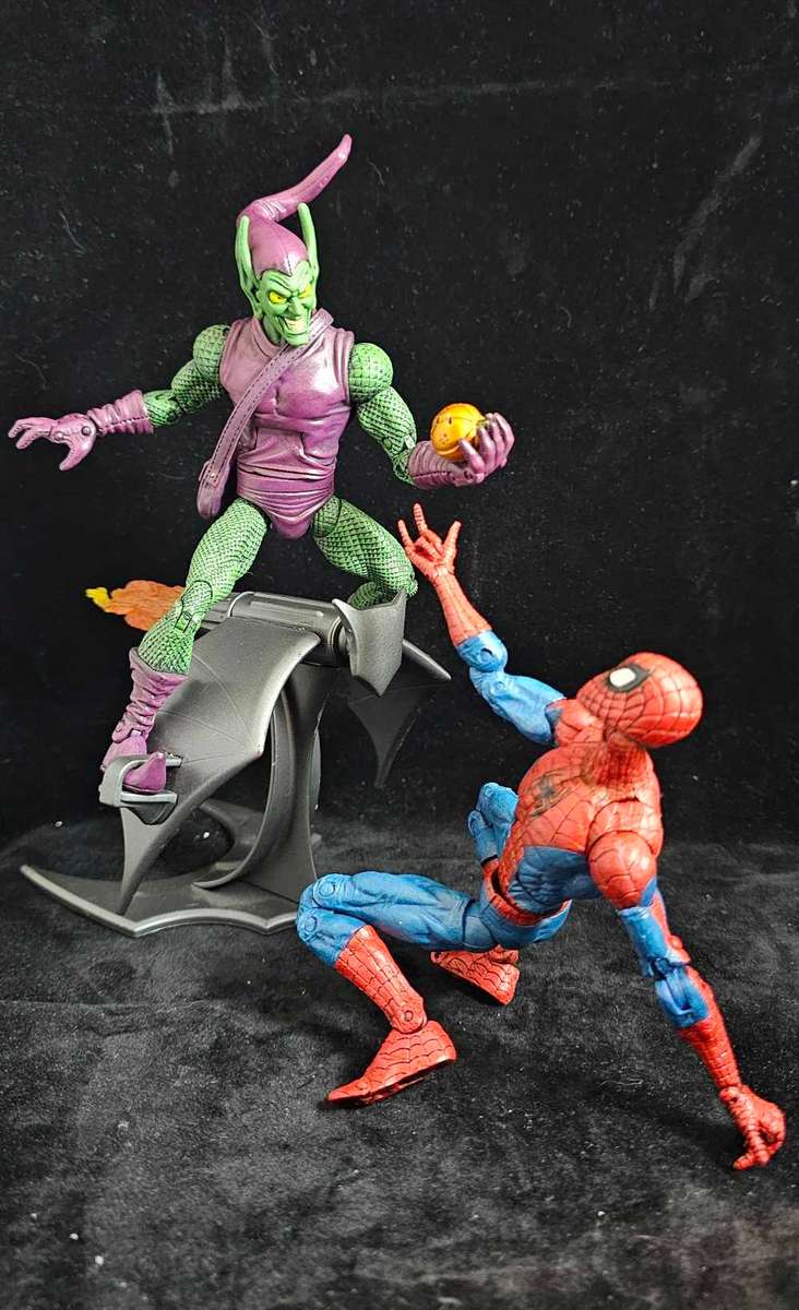 ToyBiz Marvel Legends Green Goblin