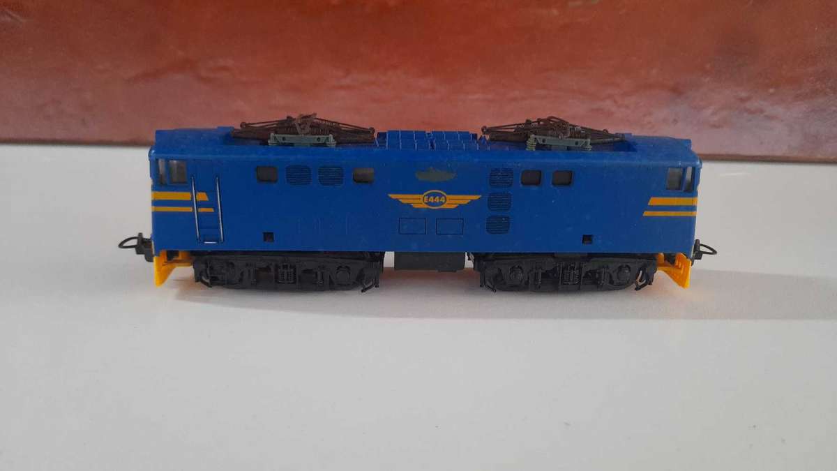 LIMA HO 5E BLUE TRAIN LOCOMOTIVE