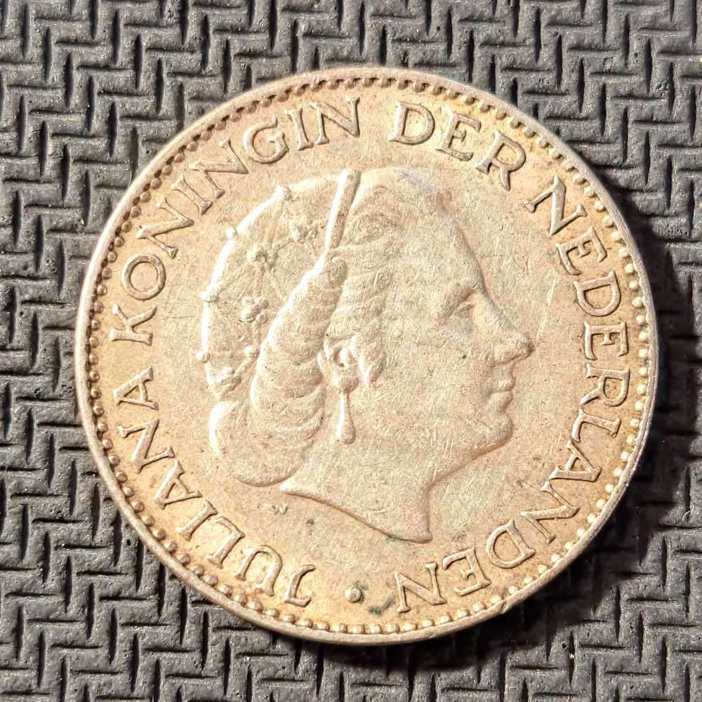 Silver coins, Netherlands, 1 Gulden x 5. One bid takes all