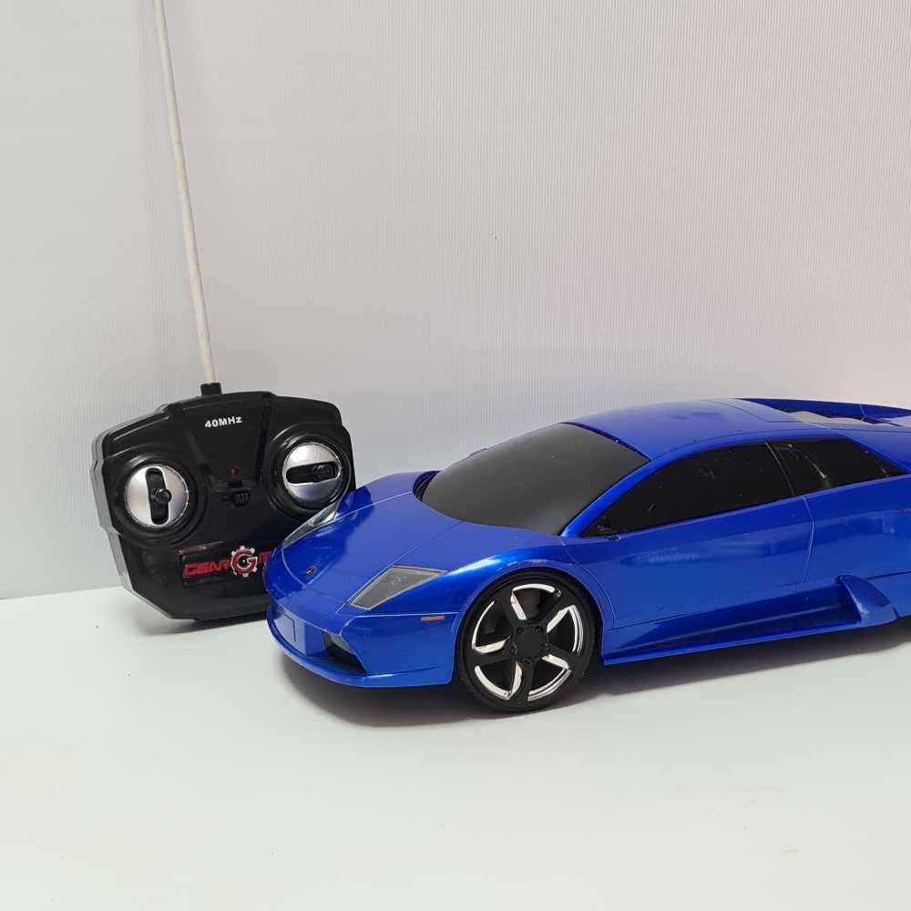 Lamborghini car model with controller.