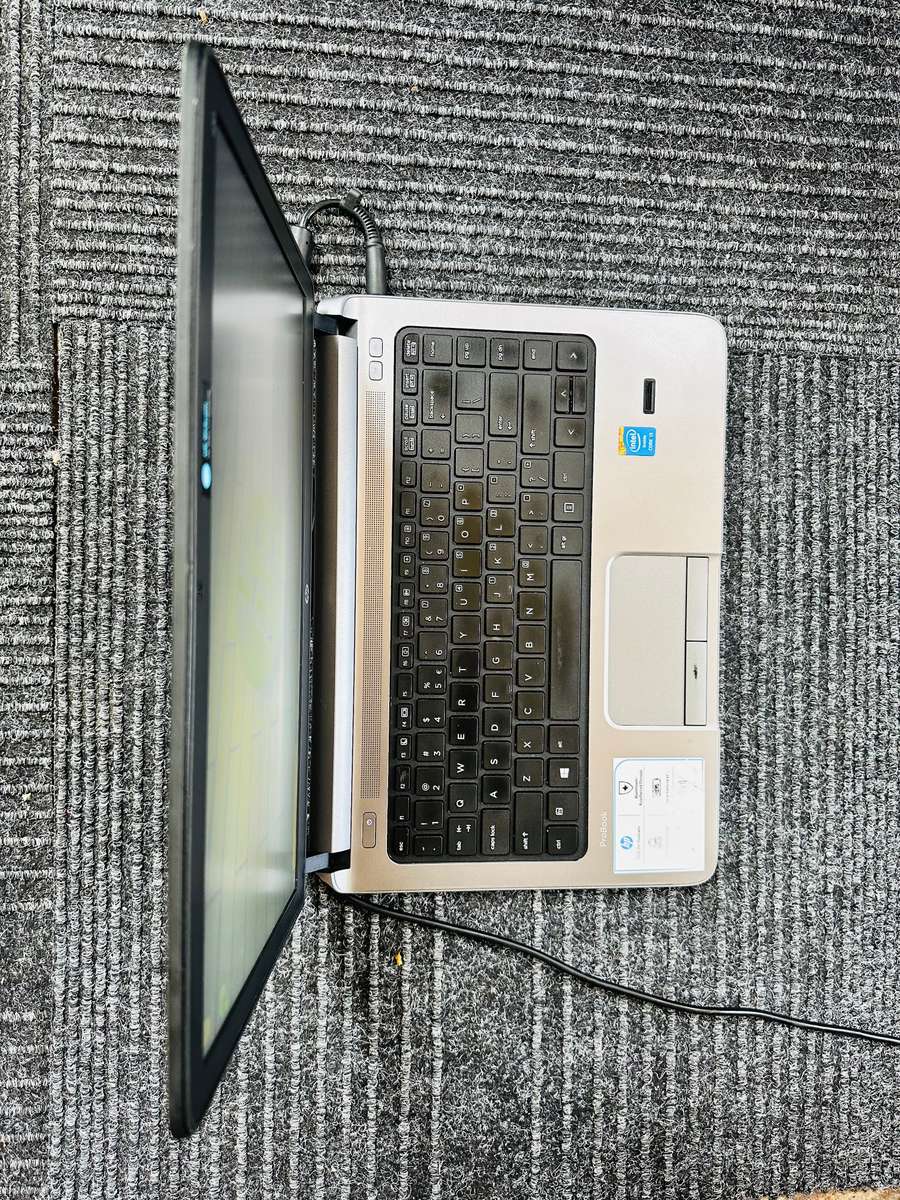 HP ProBook 430 G3 13.3` Intel Core i3 Notebook 4GB Ram 500GB HDD + 65W HP charger