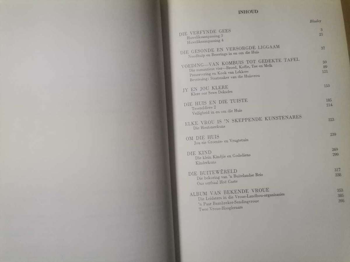 Die Vrou By C.P Van Der Merwe & Dr C.F Albertyn 1974 Book Set