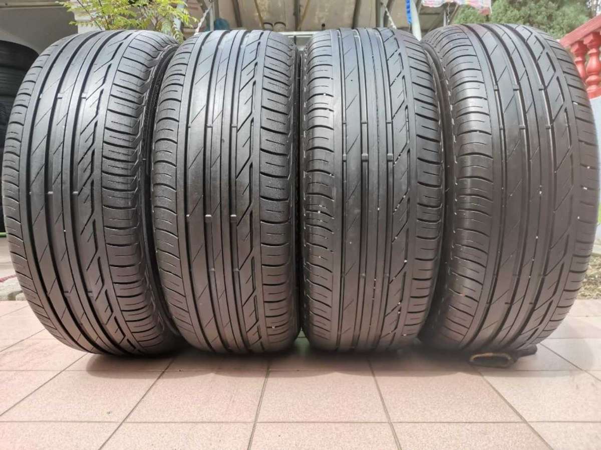 225/50/18 Runflat used tyres. 80% life
