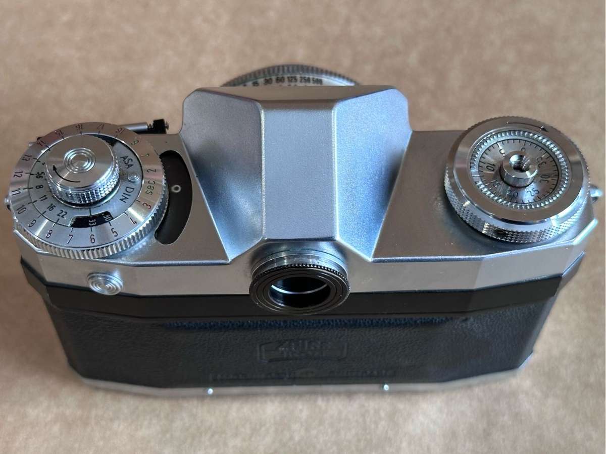 Zeiss Ikon Contaflex Synchro-Compur circa 1950s
